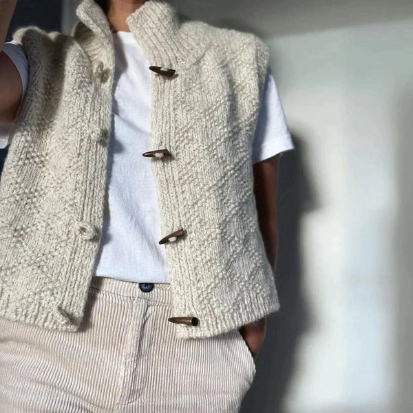 Juul | Classic and Elegant winter Cardigan