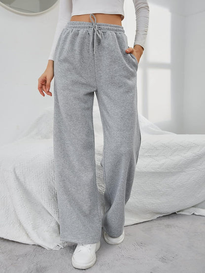 Anahi | Fashionable and Minimalist winter Pants