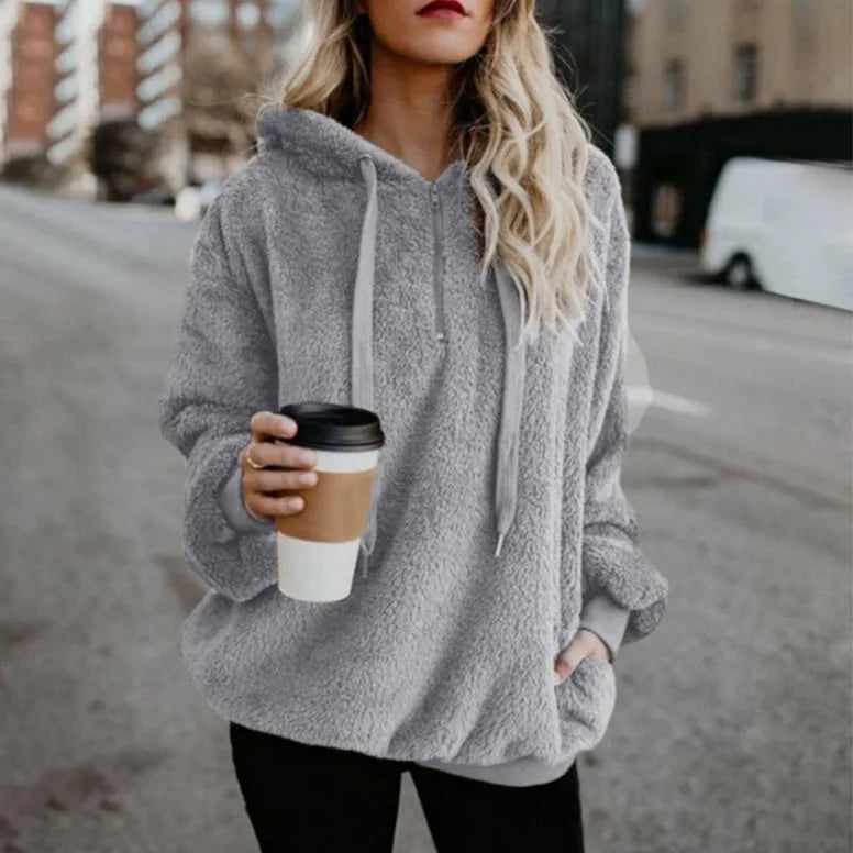 Zsófia | Simple and Stylish winter Hoodie